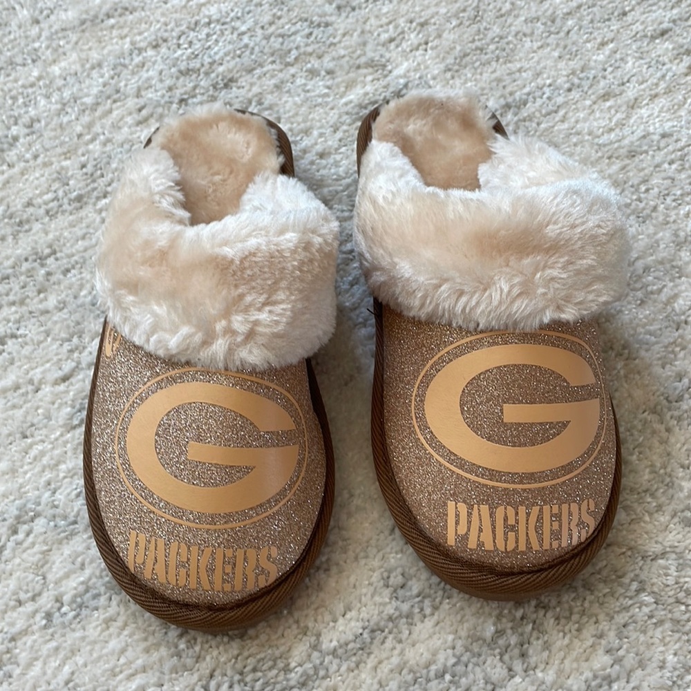 NWOB NFL Green Bay Packers Slippers